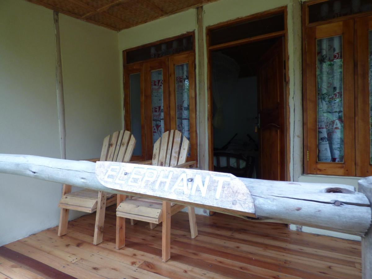 Nshongi Camp Hotel Rubuguli ภายนอก รูปภาพ